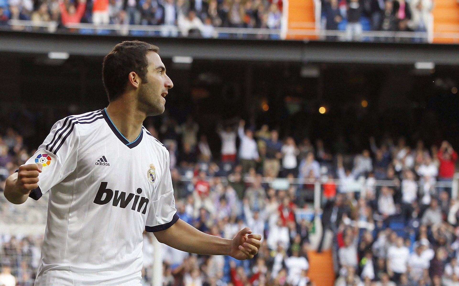 猛龙拿下国王，东契奇彻底打爆防线，当个人英雄主义撕碎集体幻梦