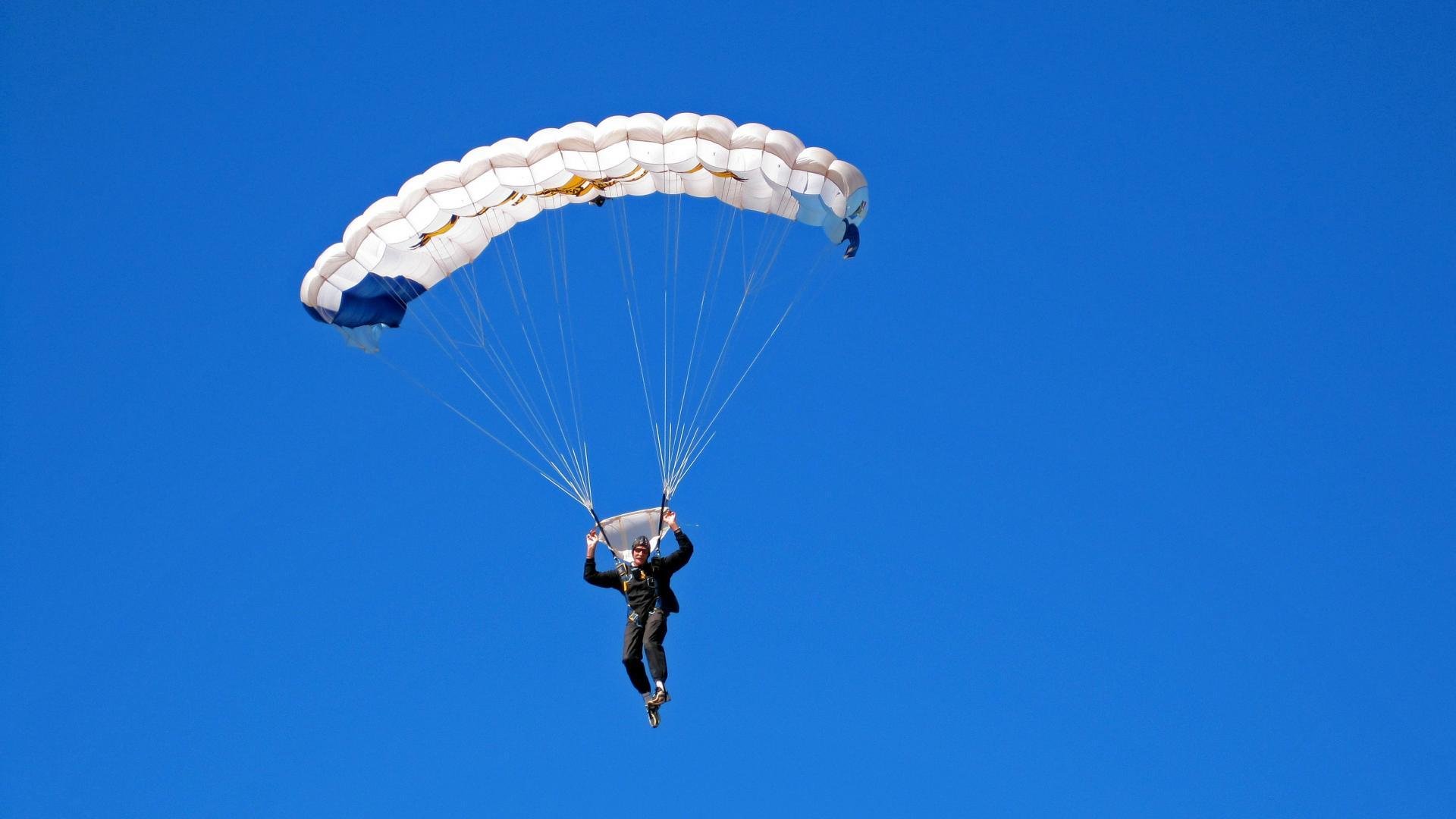 单节拉开与接管时刻，当澳大利亚篮球遇见德布劳内足球