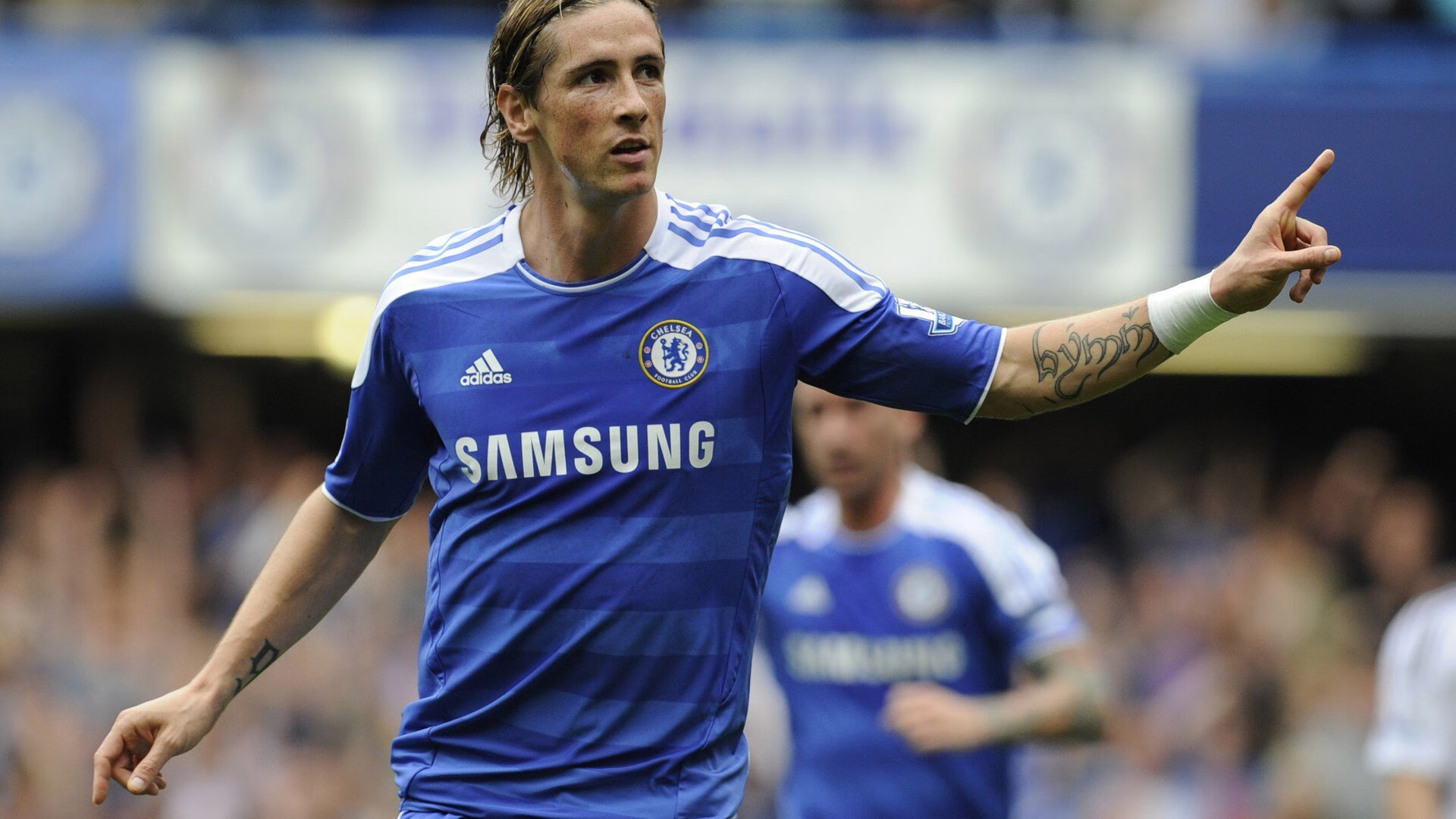 西甲国家德比之夜，阿圭罗用实力证明，真正的巨星从不活在他人阴影下